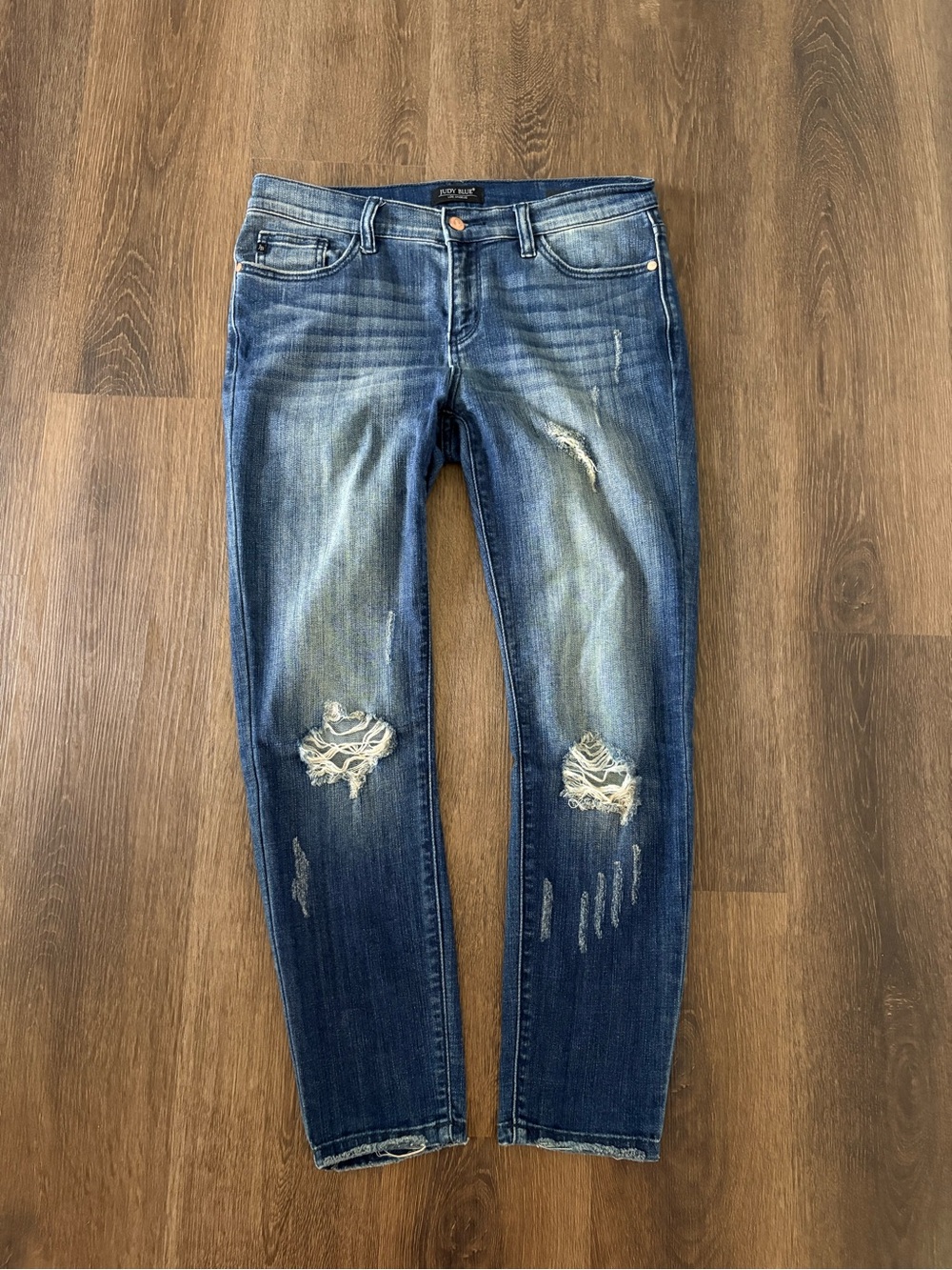 Judy Blue Relaxed Fit Distressed Medium Wash Jeans Mid Rise Size 11/30 Large